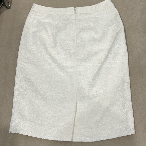 Ann Taylor Fringe Tweed Pencil Skirt Size 0P Cream - Picture 4 of 5